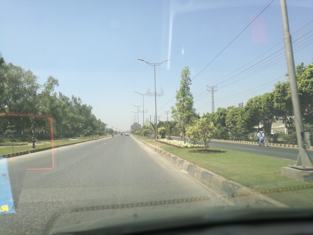 Khayaban-e-Jinnah Road