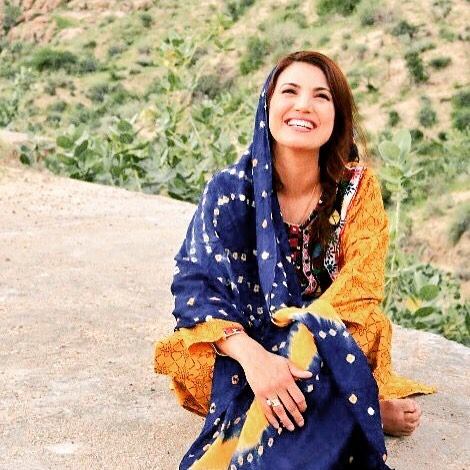 Reham Khan hot looks