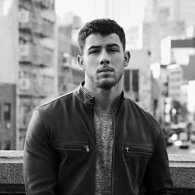 Nick Jonas Biography