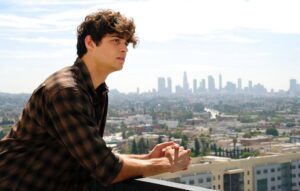 Noah Centineo bio