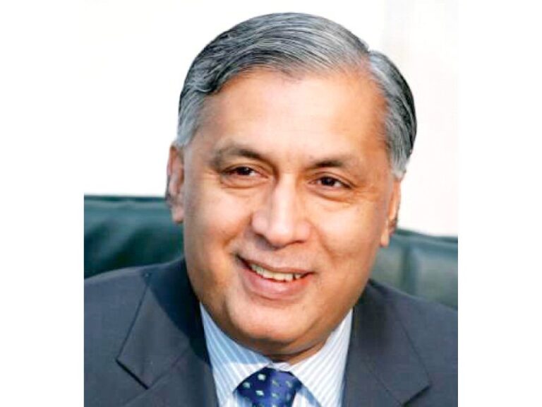 Shaukat Aziz Biography