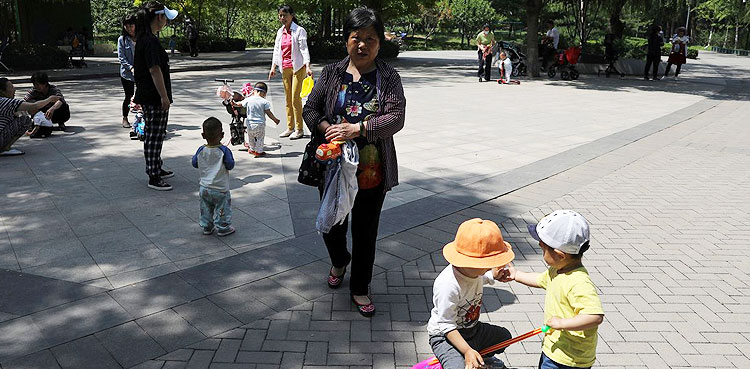 China to discourage abortions to boost low birth rate