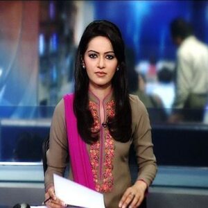 Ayesha20Bakhsh2011-87-1453318130